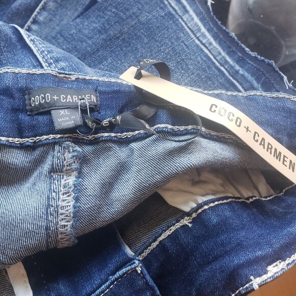 Coco & Carmen Jeans Size XL - Picture 1 of 5